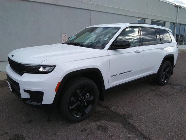 2025 Jeep Grand Cherokee GRAND CHEROKEE L ALTITUDE 4X4