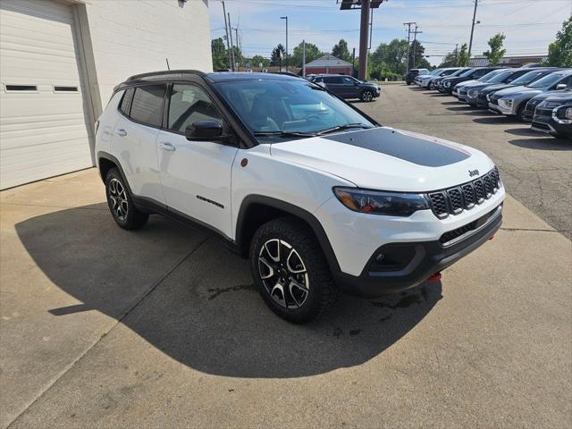 2025 Jeep Compass COMPASS TRAILHAWK 4X4