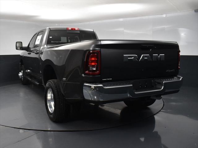 2025 RAM Ram 3500 RAM 3500 TRADESMAN CREW CAB 4X4 8 BOX