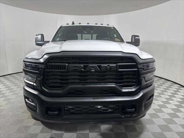 2025 RAM Ram 2500 RAM 2500 TRADESMAN CREW CAB 4X4 64 BOX