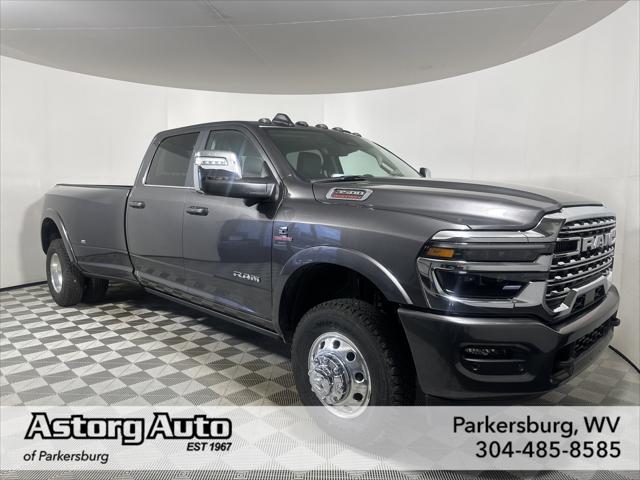2025 RAM Ram 3500 RAM 3500 LIMITED LONGHORN CREW CAB 4X4 8 BOX