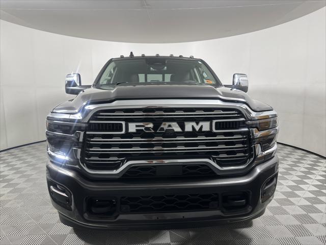 2025 RAM Ram 3500 RAM 3500 LIMITED LONGHORN CREW CAB 4X4 8 BOX