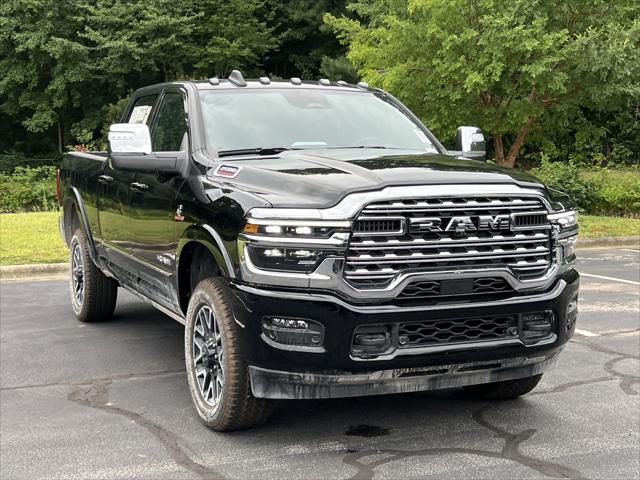2025 RAM Ram 2500 RAM 2500 LIMITED CREW CAB 4X4 64 BOX