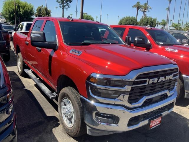 2025 RAM Ram 2500 RAM 2500 TRADESMAN CREW CAB 4X4 64 BOX