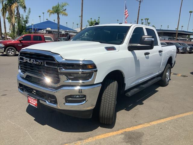 2025 RAM Ram 2500 RAM 2500 TRADESMAN CREW CAB 4X4 64 BOX