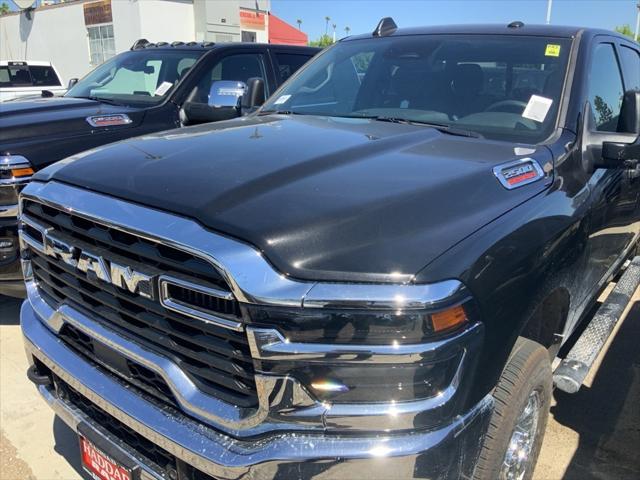 2025 RAM Ram 2500 RAM 2500 TRADESMAN CREW CAB 4X4 64 BOX
