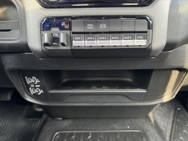 2025 Ram 4500 Chassis Tradesman/Big Horn