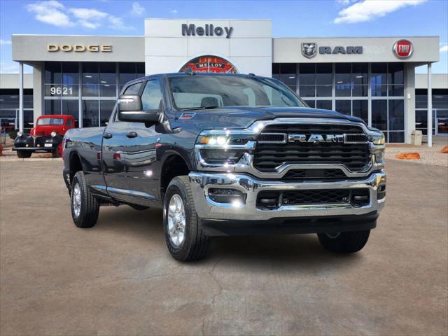 2025 RAM Ram 3500 RAM 3500 BIG HORN CREW CAB 4X4 8 BOX
