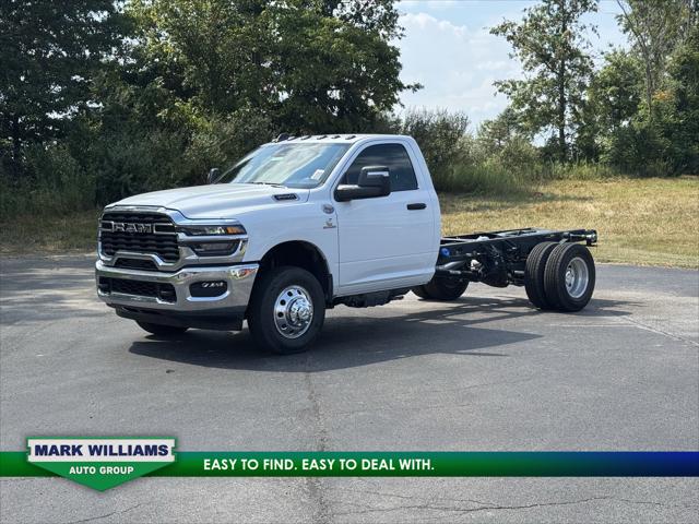 2025 RAM 3500 Chassis RAM 3500 TRADESMAN CHASSIS REGULAR CAB 4X4 84 CA