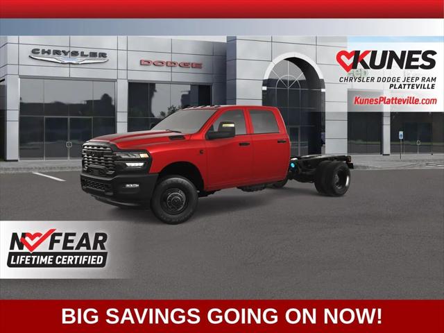 2025 RAM Ram 3500 Chassis Cab RAM 3500 TRADESMAN CREW CAB CHASSIS 4X4 60 CA
