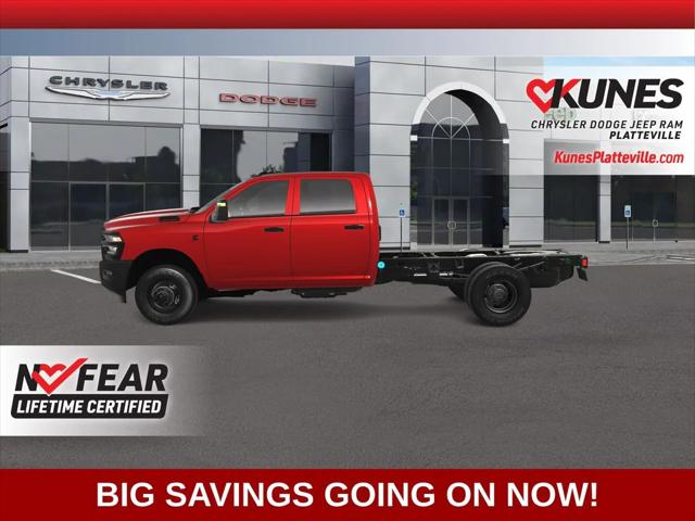 2025 RAM Ram 3500 Chassis Cab RAM 3500 TRADESMAN CREW CAB CHASSIS 4X4 60 CA