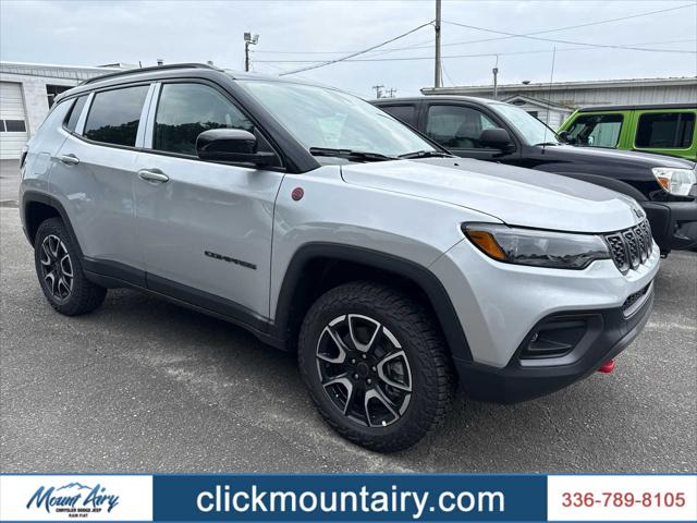 2025 Jeep Compass COMPASS TRAILHAWK 4X4