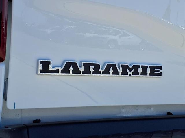 2025 RAM Ram 3500 RAM 3500 LARAMIE MEGA CAB 4X4 64 BOX