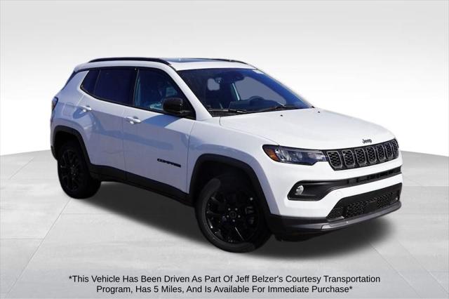 2025 Jeep Compass COMPASS LATITUDE 4X4