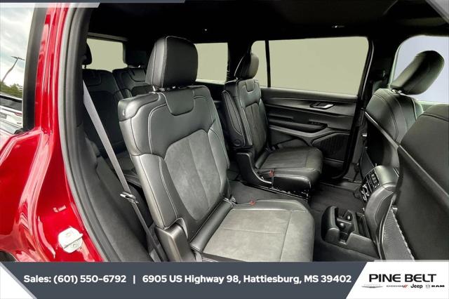 2025 Jeep Grand Cherokee Altitude X 4x2