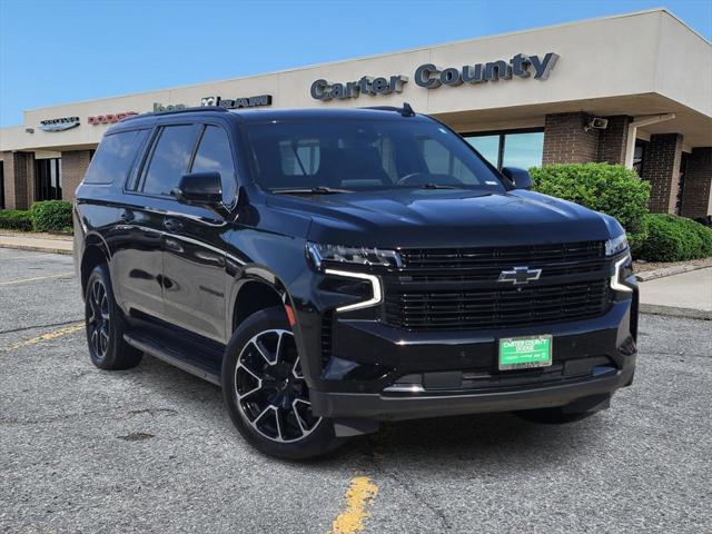 2023 Chevrolet Suburban 4WD RST