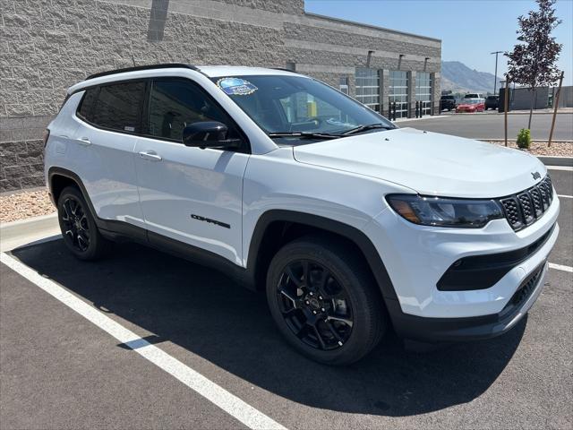 2025 Jeep Compass COMPASS LATITUDE 4X4