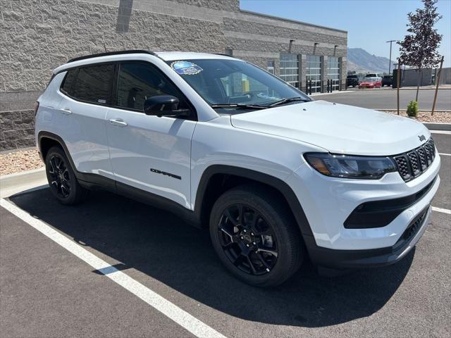 2025 Jeep Compass COMPASS LATITUDE 4X4
