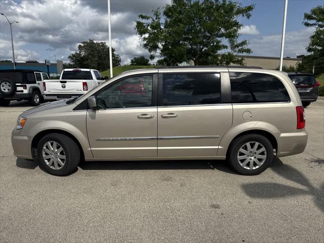 2014 Chrysler Town and Country Touring