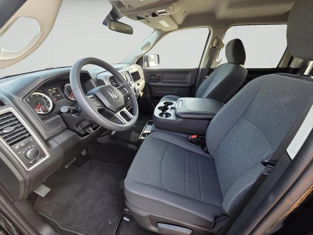 2024 RAM 1500 Classic Tradesman Crew Cab 4x4 57 Box