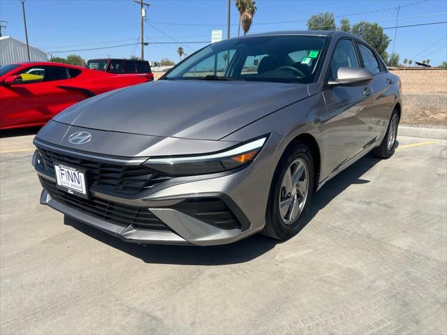 2024 Hyundai Elantra SE 2024 Hyundai Elantra SE