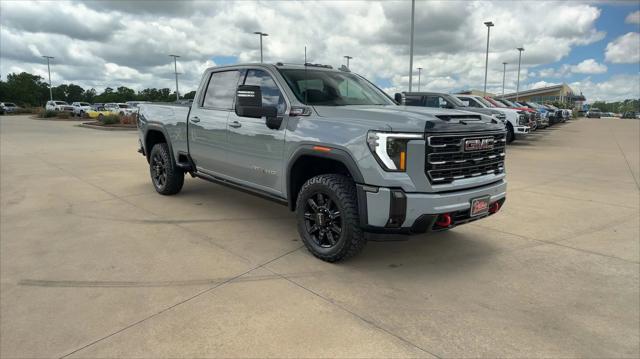 2025 GMC Sierra 2500HD 4WD Crew Cab Standard Bed AT4