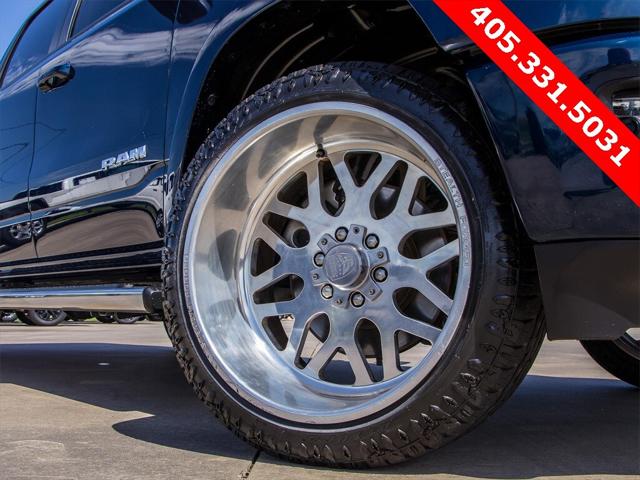 2020 RAM 1500 Laramie Crew Cab 4x4 57 Box