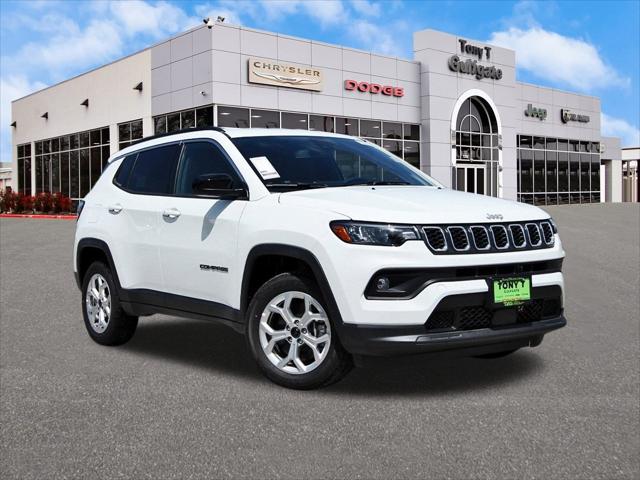 2025 Jeep Compass COMPASS LATITUDE 4X4