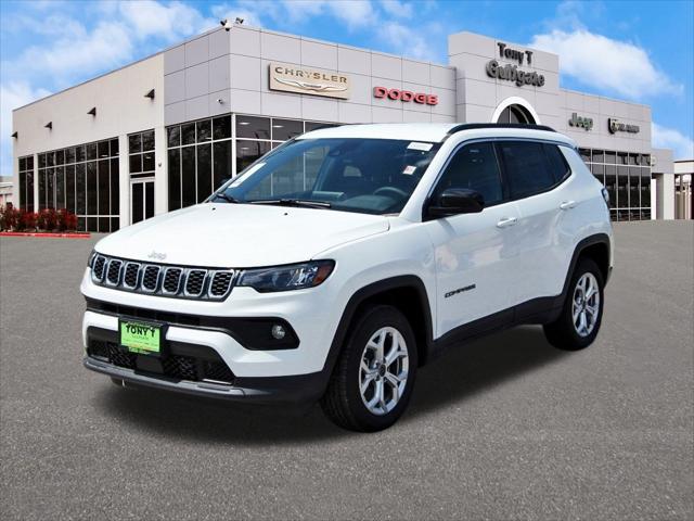 2025 Jeep Compass COMPASS LATITUDE 4X4