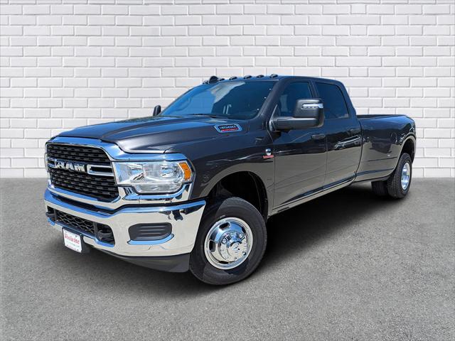 2024 RAM 3500 Tradesman Crew Cab 4x4 8 Box 2024 RAM 3500 Tradesman Crew Cab 4x4 8 Box