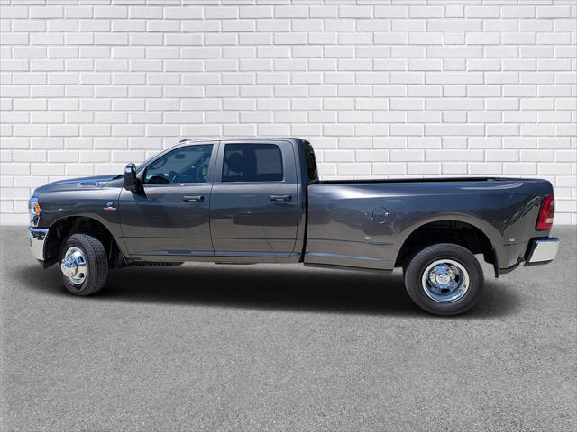 2024 RAM 3500 Tradesman Crew Cab 4x4 8 Box 2024 RAM 3500 Tradesman Crew Cab 4x4 8 Box