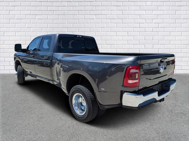 2024 RAM 3500 Tradesman Crew Cab 4x4 8 Box 2024 RAM 3500 Tradesman Crew Cab 4x4 8 Box