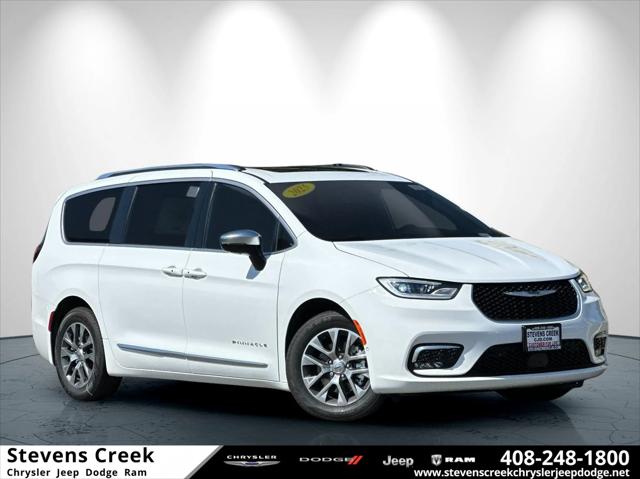 2025 Chrysler Pacifica Hybrid PACIFICA PLUG-IN HYBRID PINNACLE