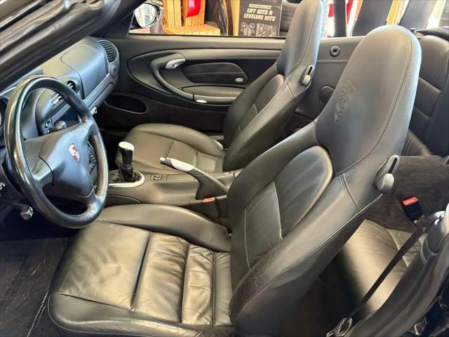 2003 Porsche 911 Carrera 4