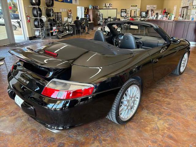 2003 Porsche 911 Carrera 4