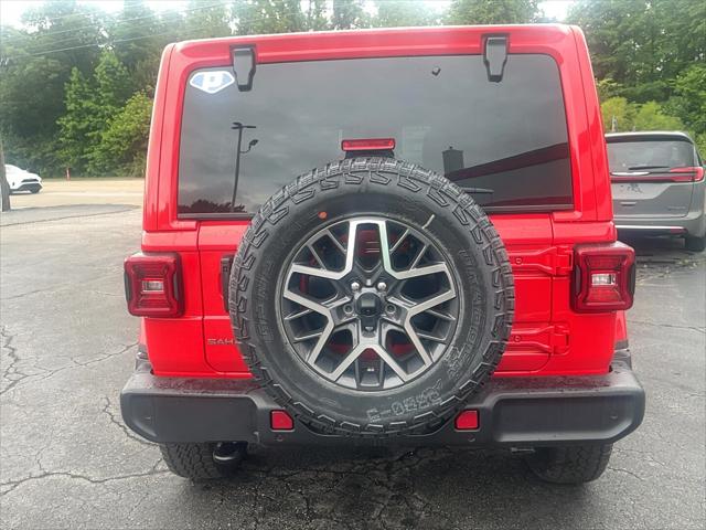 2025 Jeep Wrangler 4-Door Sahara 4x4