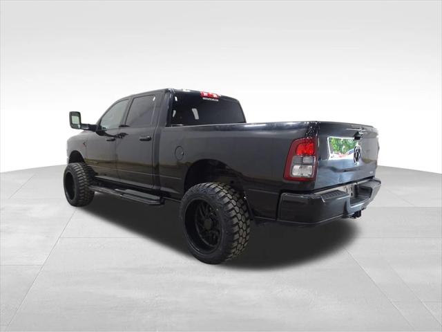 2020 RAM 2500 Big Horn Crew Cab 4X4 64 Box