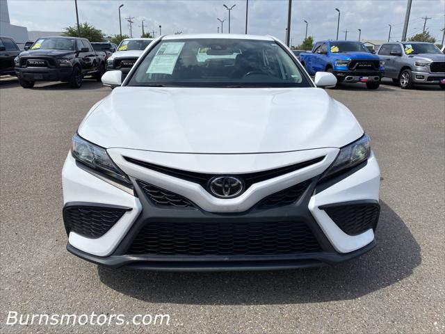 2023 Toyota Camry SE Nightshade Edition Hybrid