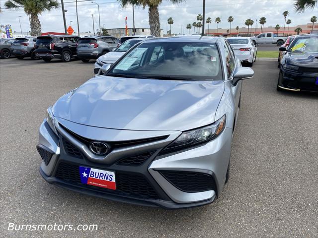 2023 Toyota Camry SE Nightshade Edition Hybrid