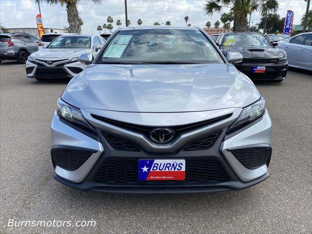 2023 Toyota Camry SE Nightshade Edition Hybrid