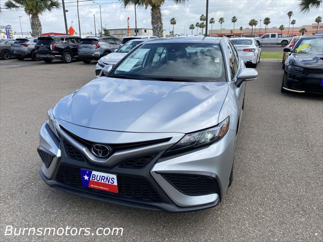 2023 Toyota Camry SE Nightshade Edition Hybrid