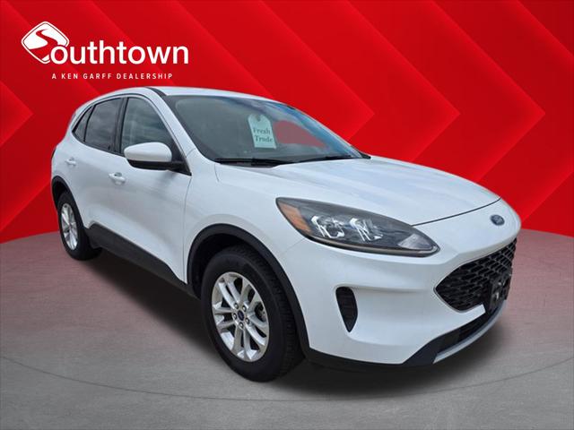 2020 Ford Escape SE