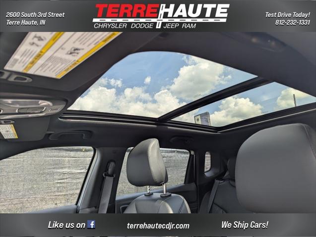 2025 Jeep Compass COMPASS LIMITED 4X4