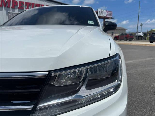 2021 Volkswagen Tiguan 2.0T SE R-Line Black