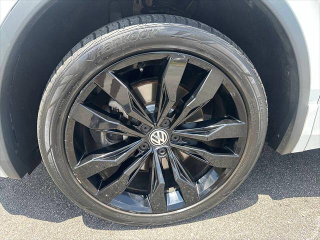 2021 Volkswagen Tiguan 2.0T SE R-Line Black