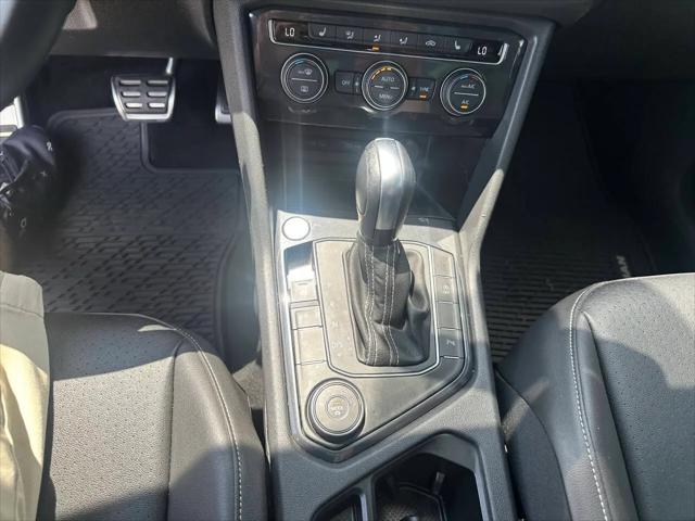 2021 Volkswagen Tiguan 2.0T SE R-Line Black