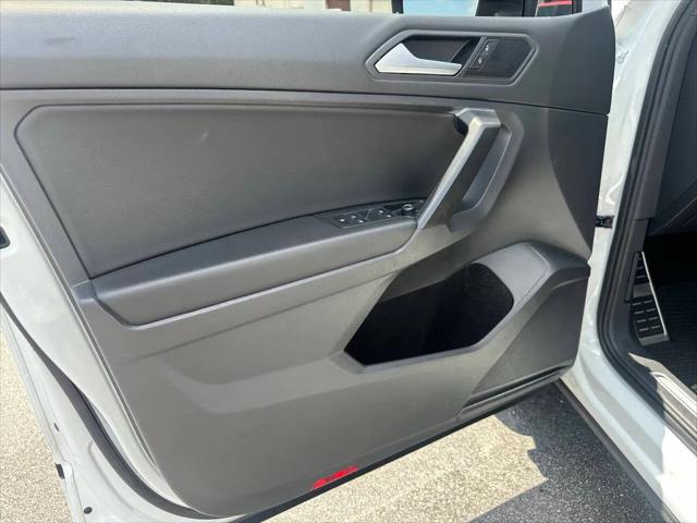 2021 Volkswagen Tiguan 2.0T SE R-Line Black