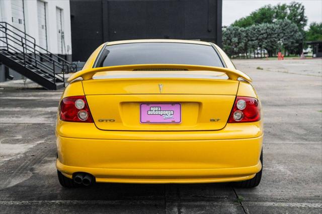 2004 Pontiac GTO Base