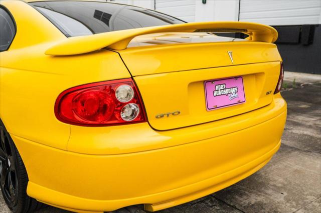 2004 Pontiac GTO Base