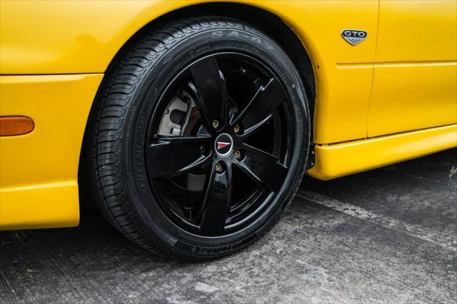 2004 Pontiac GTO Base